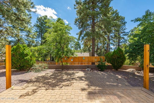 1535 E APPALACHIAN Road, Flagstaff, AZ 86004