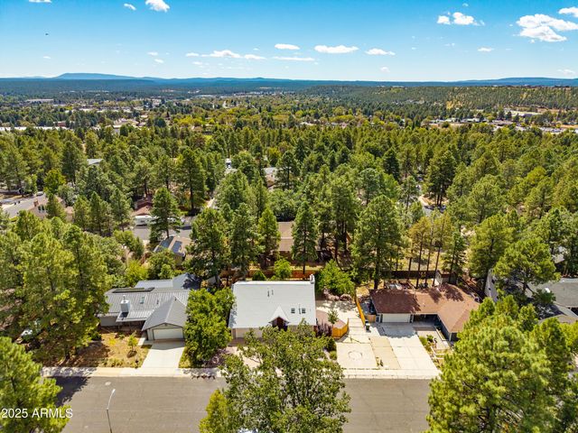 1535 E APPALACHIAN Road, Flagstaff, AZ 86004