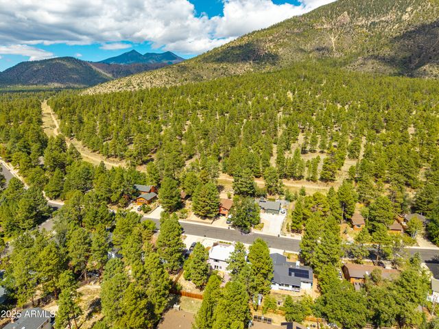 1535 E APPALACHIAN Road, Flagstaff, AZ 86004