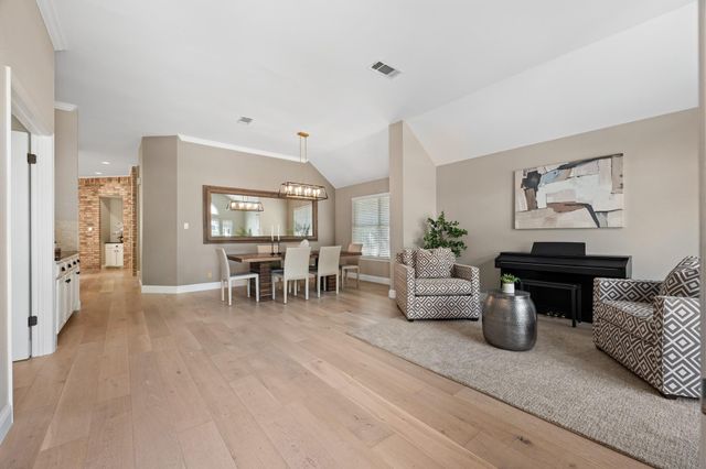 6104 Colina LN, Austin, TX 78759
