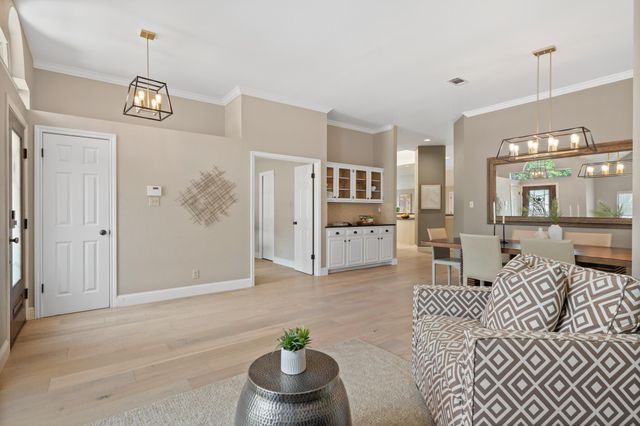 6104 Colina LN, Austin, TX 78759