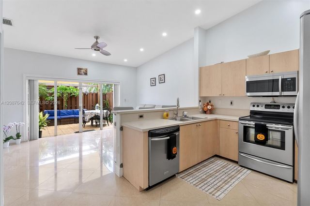 17133 SW 137th Place, Miami, FL 33177