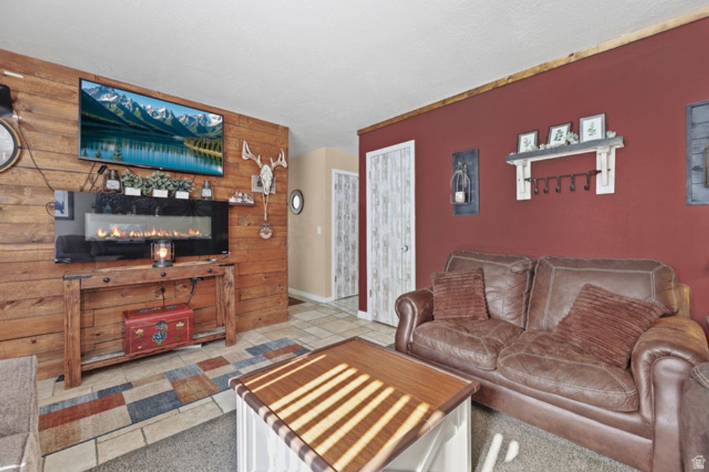 8557 S MCINTYRE WAY, West Jordan, UT 84081 — photo 5