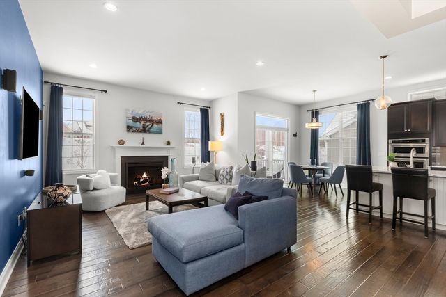 64 Pine Tree Dr 64, Methuen, MA 01844