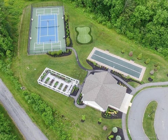 64 Pine Tree Dr 64, Methuen, MA 01844