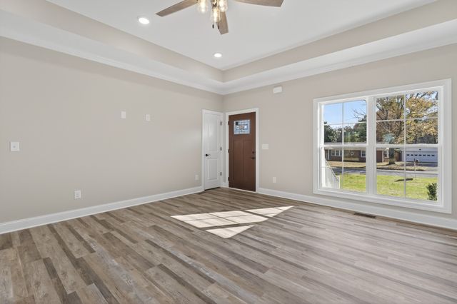 702 Meadow Rd, Mount Pleasant, TN 38474