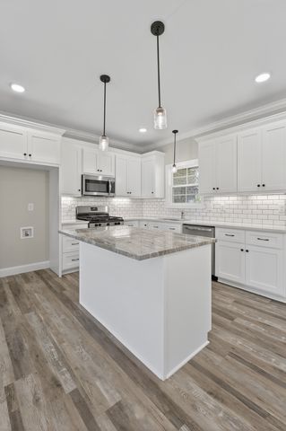 702 Meadow Rd, Mount Pleasant, TN 38474