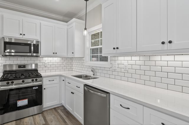 702 Meadow Rd, Mount Pleasant, TN 38474