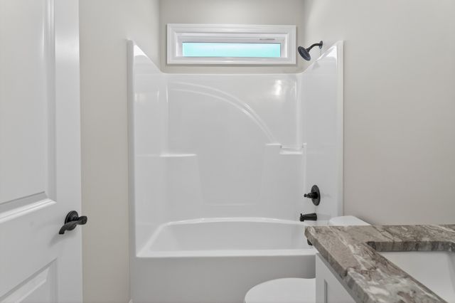 702 Meadow Rd, Mount Pleasant, TN 38474