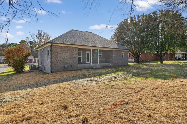 702 Meadow Rd, Mount Pleasant, TN 38474