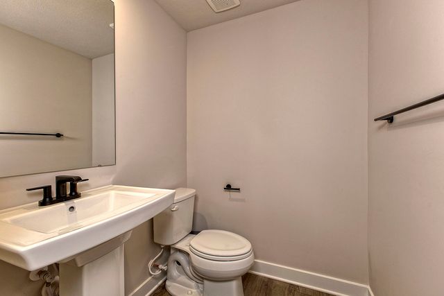 5002 Wellington Ct, Penn Twp, PA 15644