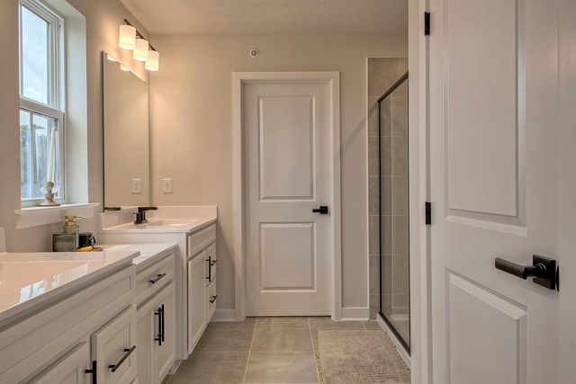 5002 Wellington Ct, Penn Twp, PA 15644