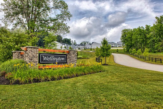 5002 Wellington Ct, Penn Twp, PA 15644