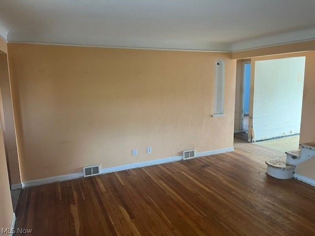 5127 Erwin Street, Maple Heights, OH 44137