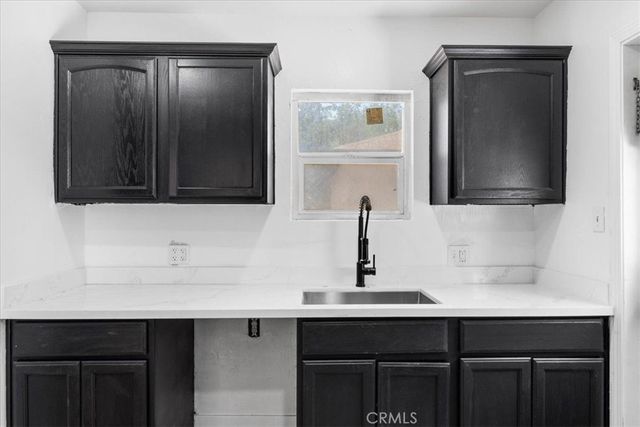 2304 Roxbury Drive, San Bernardino, CA 92404