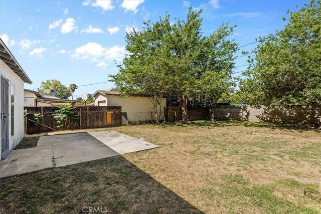 2304 Roxbury Drive, San Bernardino, CA 92404