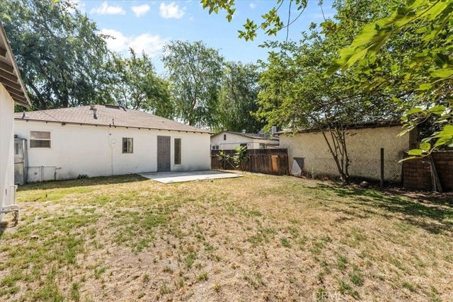 2304 Roxbury Drive, San Bernardino, CA 92404