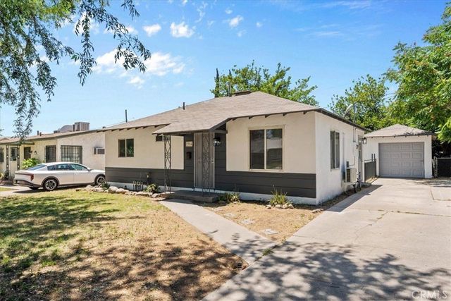 2304 Roxbury Drive, San Bernardino, CA 92404