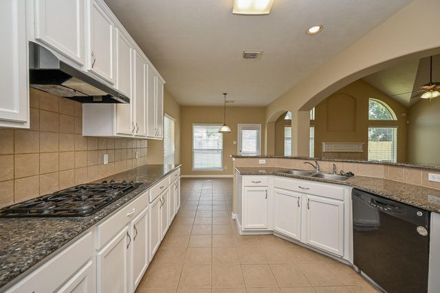 9127 Stoneleigh Drive, Sugar Land, TX 77479