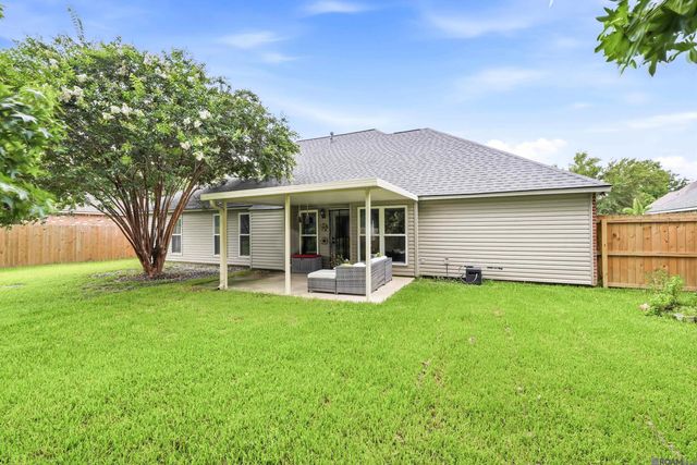 37076 Cobblestone Ave, Geismar, LA 70734