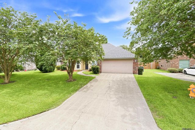 37076 Cobblestone Ave, Geismar, LA 70734
