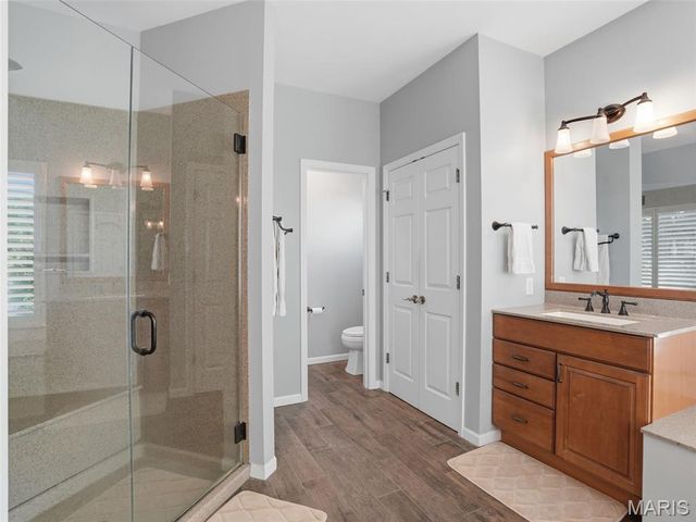 6632 Towne Woods Drive, St Louis, MO 63129