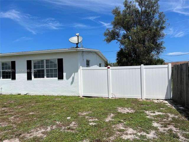 1011 NE Bianca, Palm Bay, FL 32905