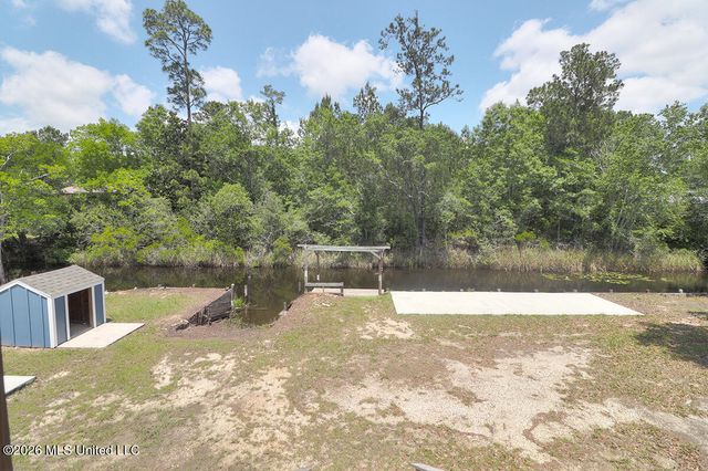 6070 3rd Street, Bay Saint Louis, MS 39520