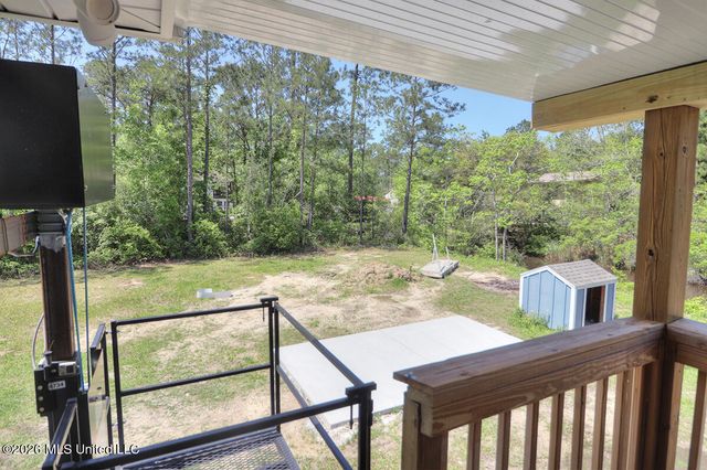 6070 3rd Street, Bay Saint Louis, MS 39520