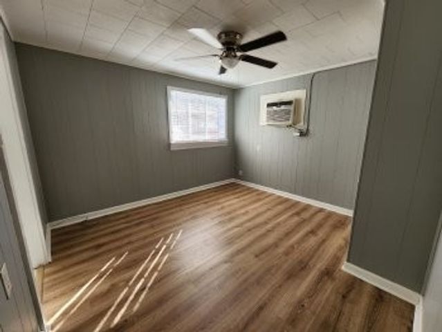 349 Hickory Hts Apt B, Clarksville, TN 37040