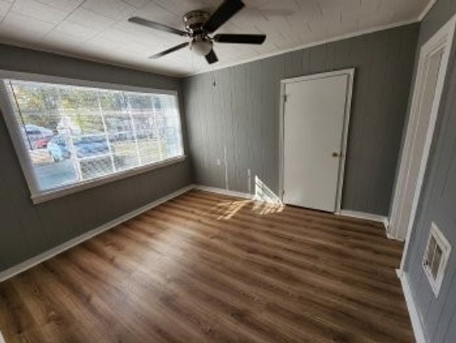 349 Hickory Hts Apt B, Clarksville, TN 37040