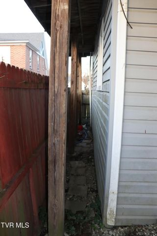 127 Brown Street, Appalachia, VA 24216