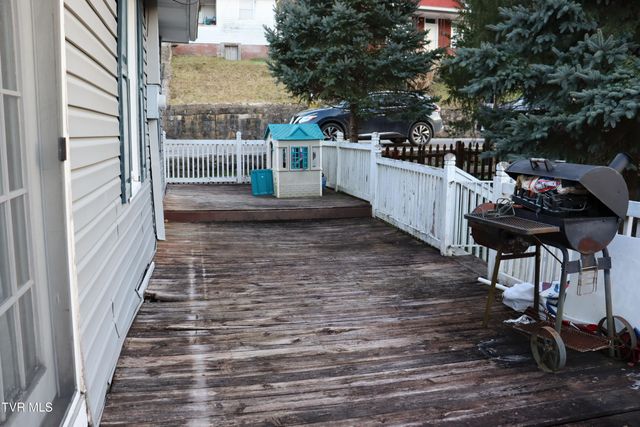 127 Brown Street, Appalachia, VA 24216