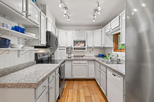 11201 Washburn Avenue S, Bloomington, MN 55431