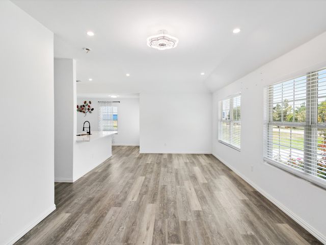 308 Avenue A, Ennis, TX 75119