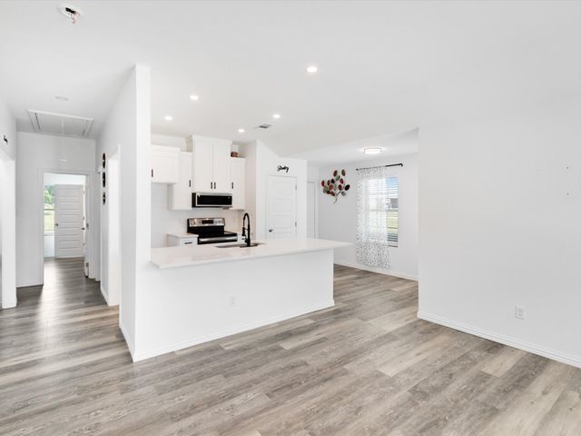 308 Avenue A, Ennis, TX 75119