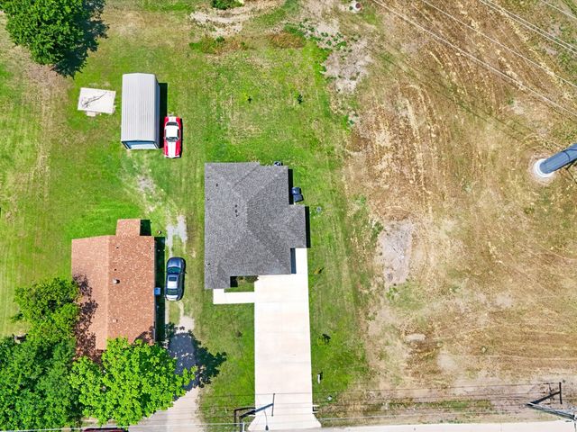 308 Avenue A, Ennis, TX 75119
