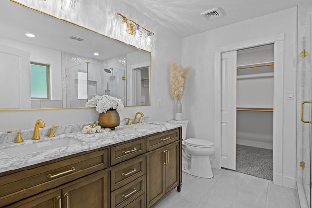 275 Fox Glove Ln, Longview, TX 75605