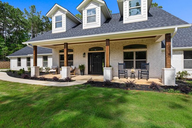 275 Fox Glove Ln, Longview, TX 75605