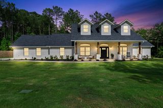 275 Fox Glove Ln, Longview, TX 75605