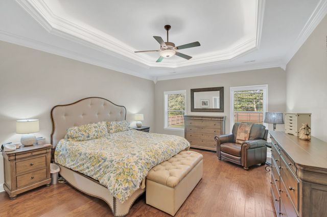 33 Ivy Dr, Fayetteville, TN 37334