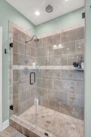 33 Ivy Dr, Fayetteville, TN 37334