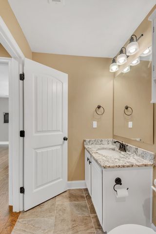 33 Ivy Dr, Fayetteville, TN 37334