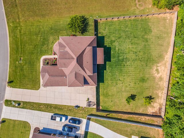 33 Ivy Dr, Fayetteville, TN 37334