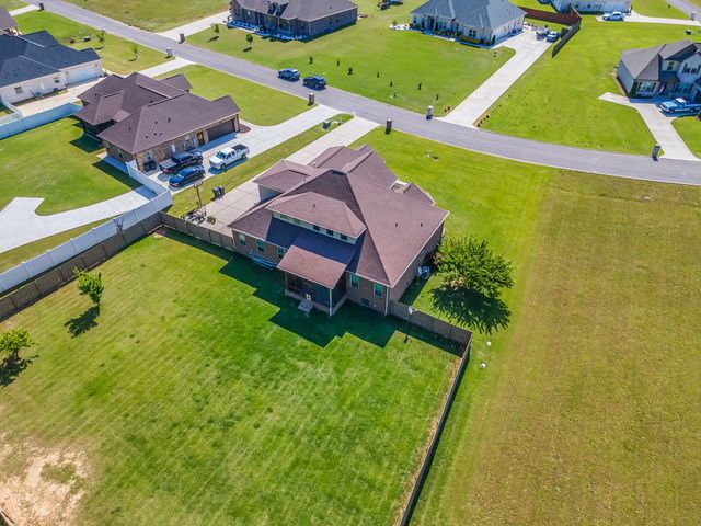 33 Ivy Dr, Fayetteville, TN 37334