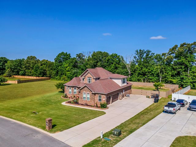 33 Ivy Dr, Fayetteville, TN 37334