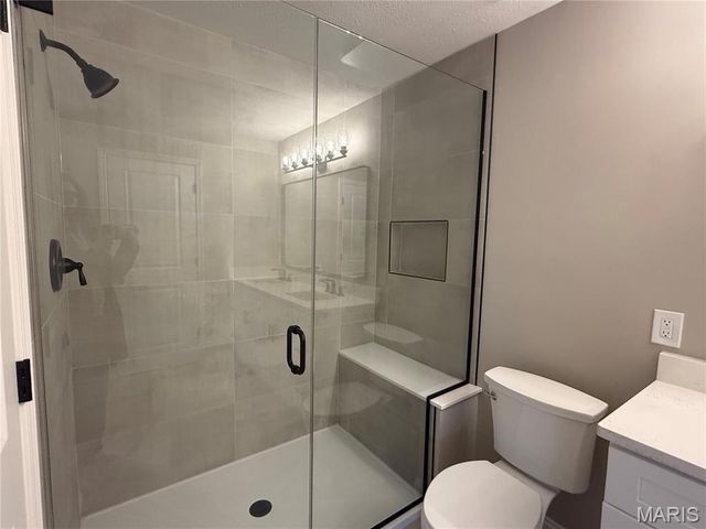 14112 Glen Cove Drive, Chesterfield, MO 63017