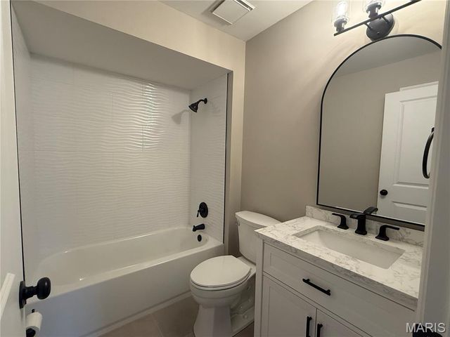 14112 Glen Cove Drive, Chesterfield, MO 63017