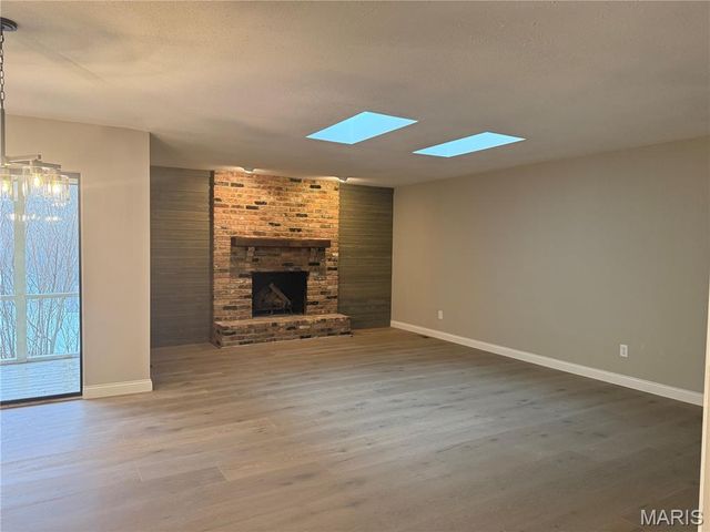 14112 Glen Cove Drive, Chesterfield, MO 63017