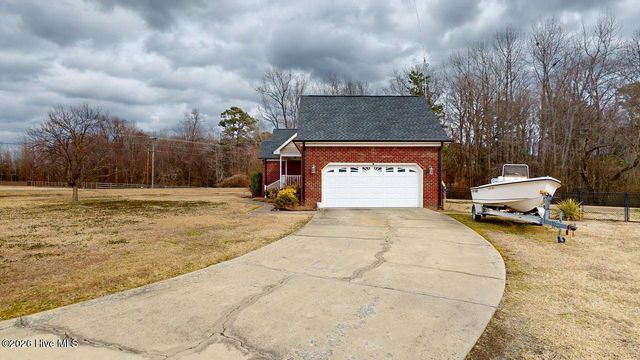 100 Wakefield Drive, Princeton, NC 27569
